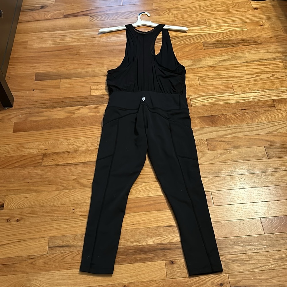 Free People black tank cropped jumpsuit, small. Worn once. Perfect condition! - Picture 4 of 6